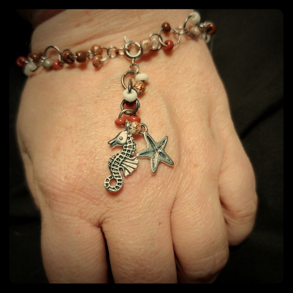 Women's 1 of a kind handmade bracelet.  Buy USA